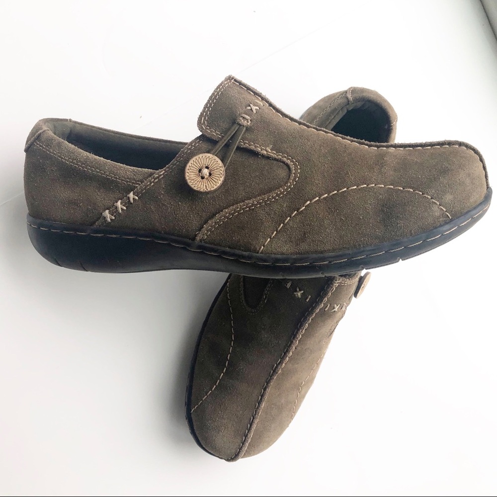 Women Clark’s Un Loop Shoes
